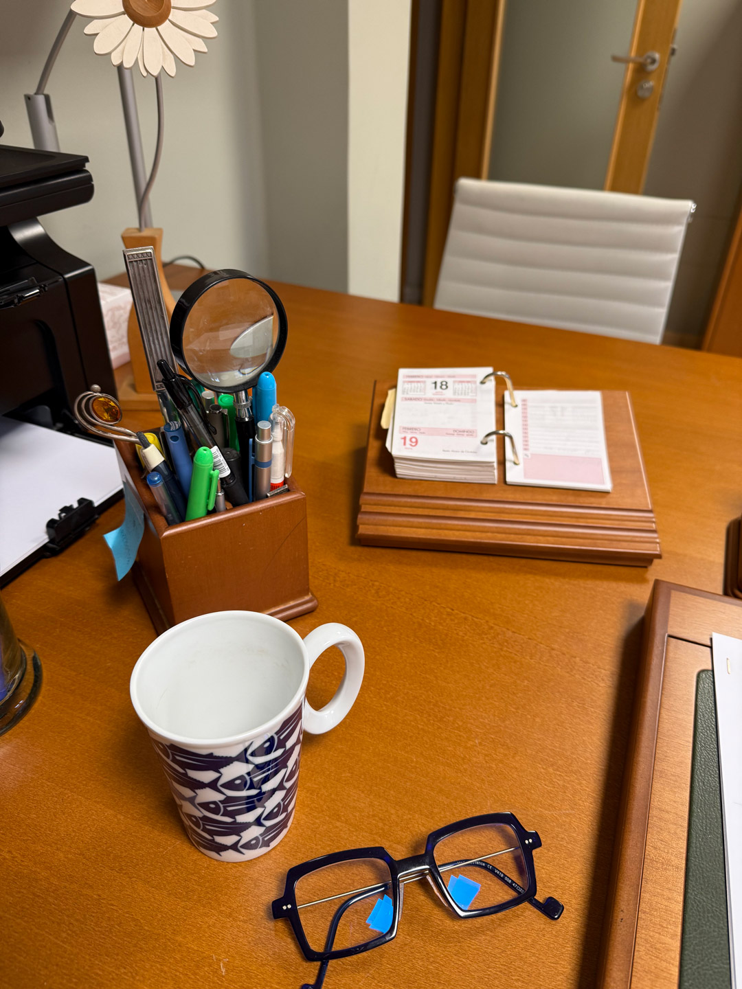 https://evalopezabogados.com/wp-content/uploads/2025/06/derecho-administrativo-eva-lopez-abogada.jpg